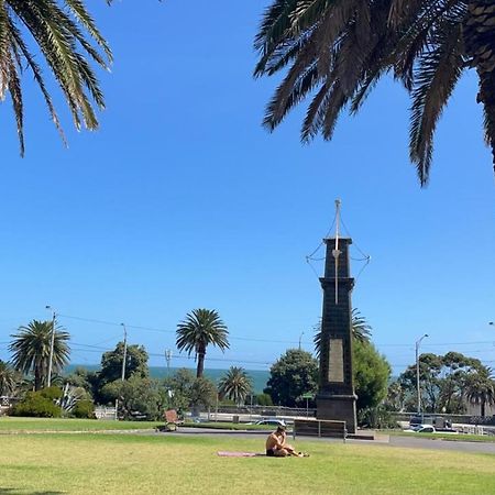 St Kilda Beachfront 2 Bedroom Apartment Melbourne Dış mekan fotoğraf
